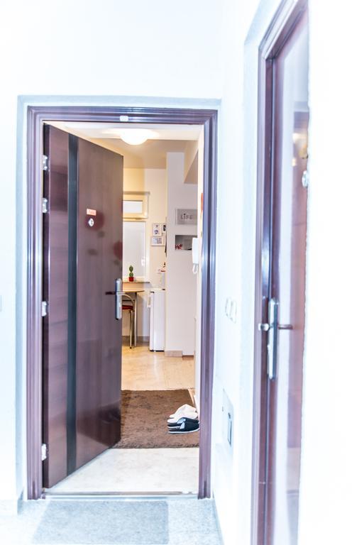 Apartment Flores Osijek Eksteriør billede