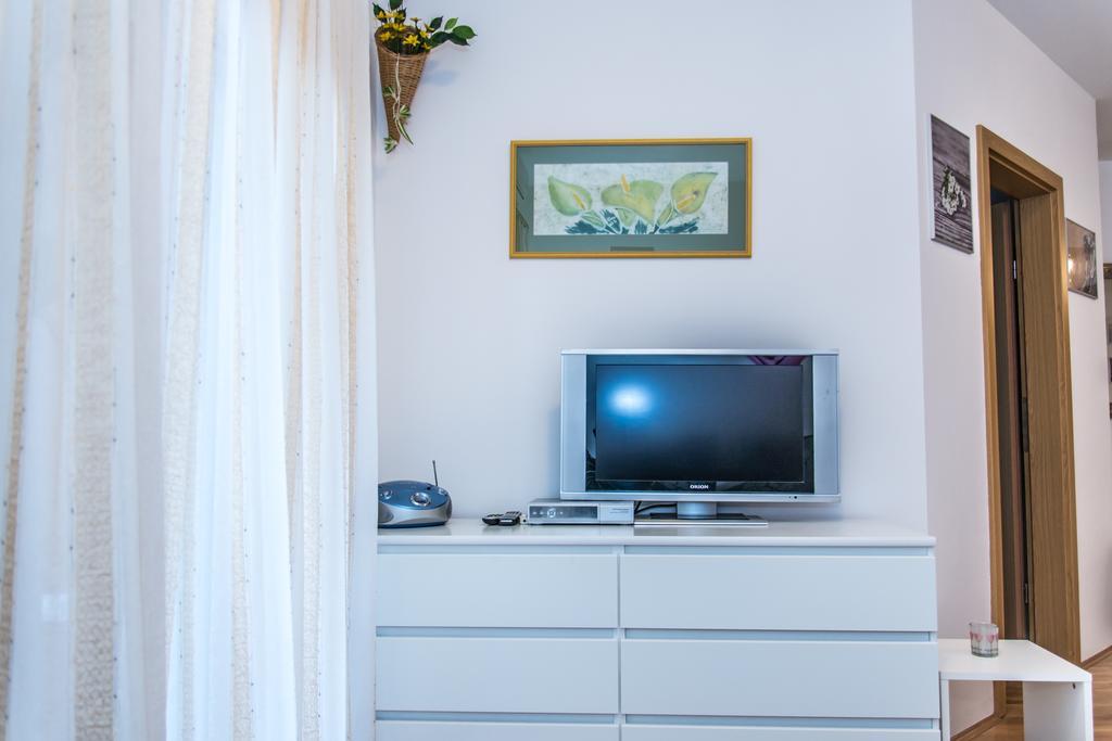 Apartment Flores Osijek Eksteriør billede